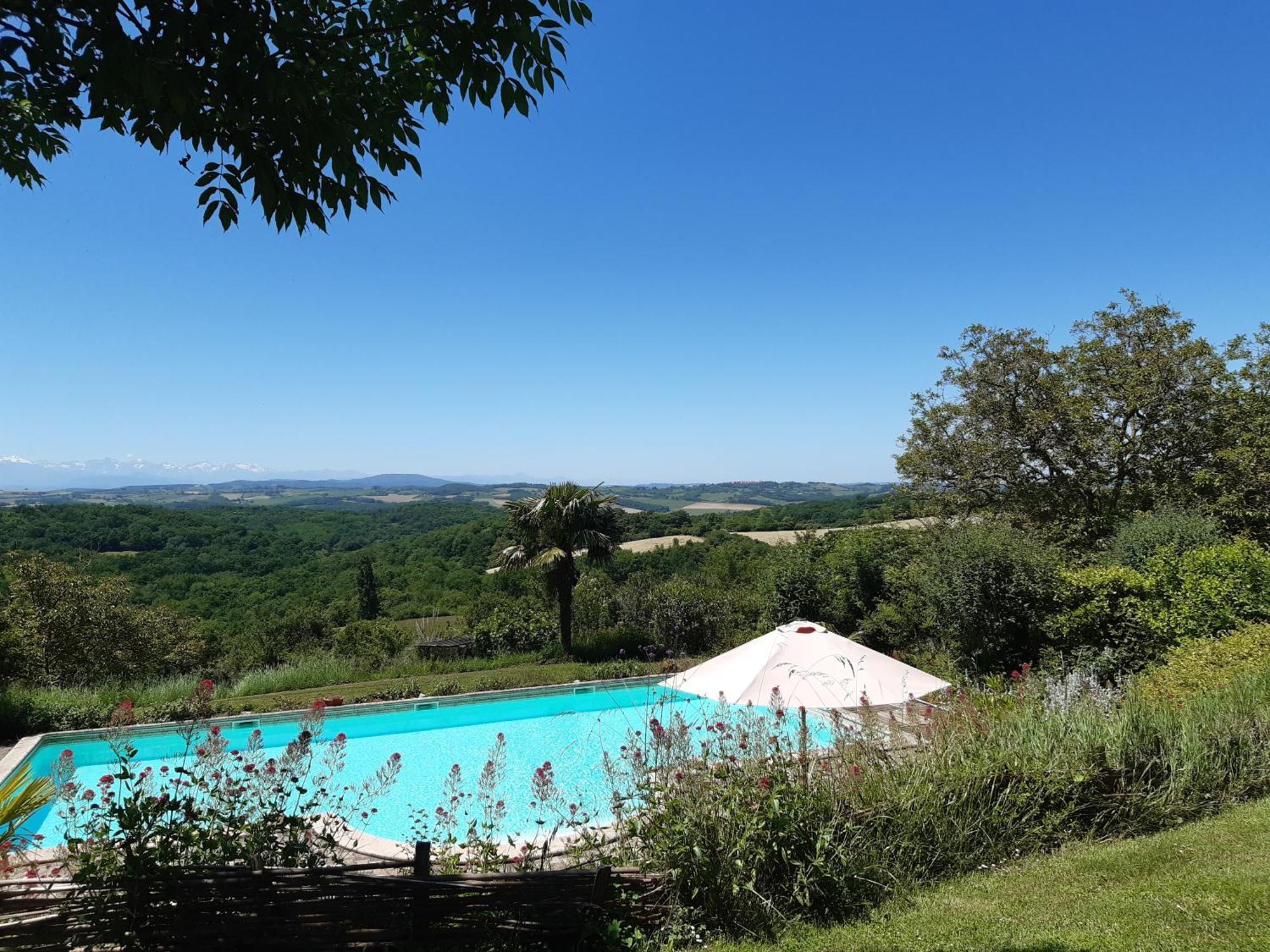 Bnb Ferme Beauregard Les Pyrenees Artigat Kültér fotó
